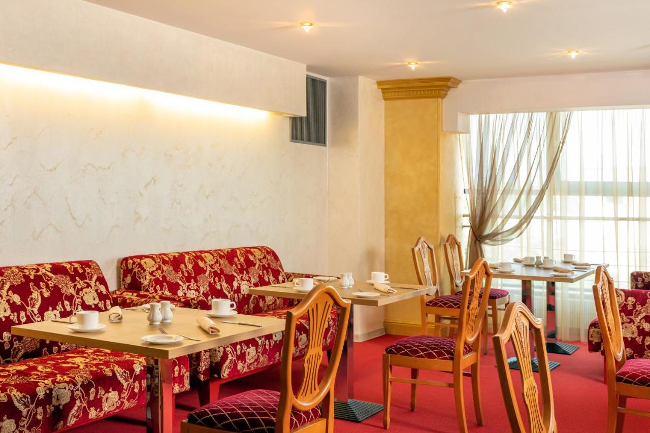 U11 Hotel & Spa Талин Екстериор снимка