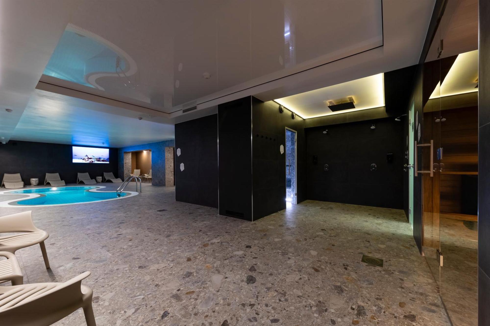 U11 Hotel & Spa Талин Екстериор снимка
